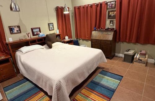 Graham House | Captains Cabin on Lake