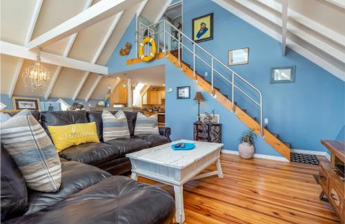 Royal Lagoons House | Captains Quarters