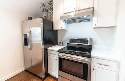 Middletown House | Captains Quarters