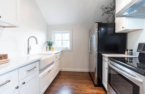 Middletown House | Captains Quarters
