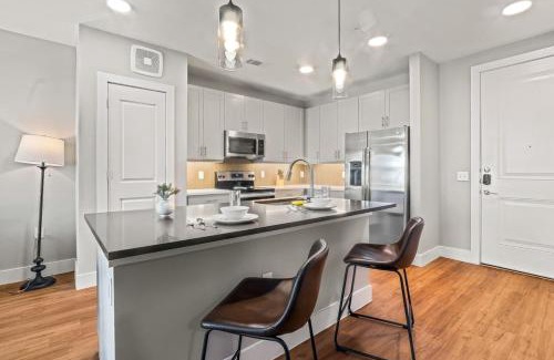 Fort Worth Apartment | Captivating 1BD1BA Beautiful Pool in Fort Worth
