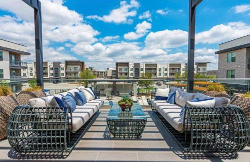 Fort Worth Apartment | Captivating 1BD1BA Beautiful Pool in Fort Worth