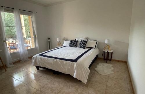 Sauve House | Captivating 2-Bed, 1 bath Cottage, Private Garden & Shared Pool in Sauve