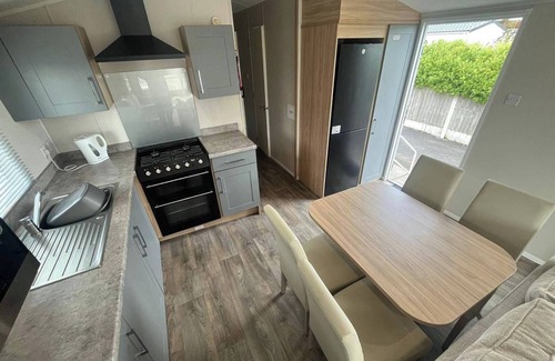 Fleetwood Ski Chalet | Caravan-blackpool-familyfriendly-activities