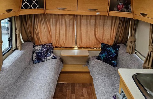 Dooradoyle Bed & Breakfast | Caravan Experience