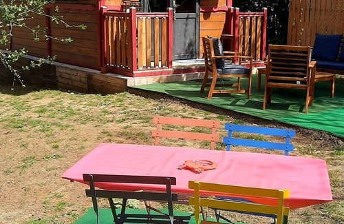 Dieulefit Cabin | Caravan in Drôme Provençale in the middle of a private garden