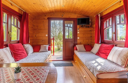 Reaux sur Trefle House | Caravan in the heart of the vineyards