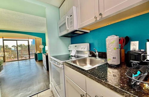 Myrtle Beach Apartment | Caravelle studio sleeps 2-4 209