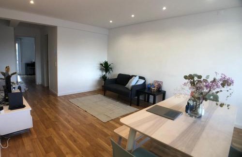 Carcavelos Apartment | Carcavelos Nova University super location T2