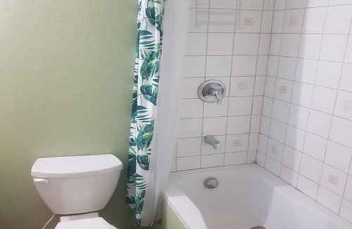 Marisule House | Careffe Suites Studio 4 - 5 mins to from Rodney Bay Village