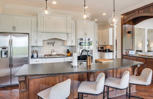 Rock Island House | Carefree on the Caney: Spacious 7-bedroom home on the Caney Fork River w/a dock