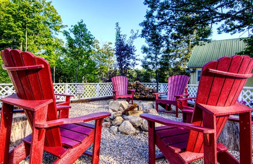 Wolfeboro Apartment | Caretakers Apartment-Split level w/Wet Room Bath