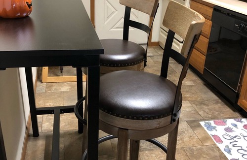 Wilmington Apartment | Carey Villa I.5 minutes to WEC and Wilmington College.10 min to Roberts Center