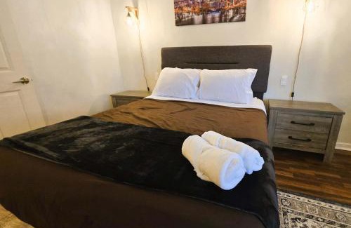 South Side Flats Apartment | Carey Way Quarters - The Speakeasy