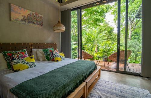 Chiguata House | Caribbean Courtyard Lujosa Villa 6 to 10 pp