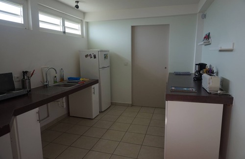 Port-Louis Apartment | Caribbean Creol 'Keys - studio anoli - 10 min walk from the beach and shops