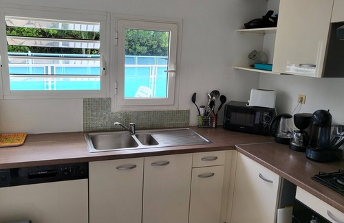 Petit-Bourg House | CARIBBEAN PAVILION IN THE CENTER OF THE ISLAND CLOSE TO BEACHES & CASCADES