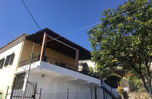 Ano Korakiana House | Carl's Veranda