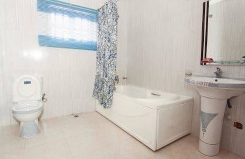 Ibeju Hotel | Carleton Hotel & Suites