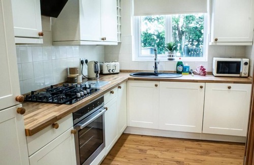 Newport Apartment | Carlton House