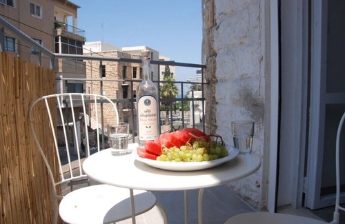 Haifa Apartment | Carmel apartment in the heart of haifa