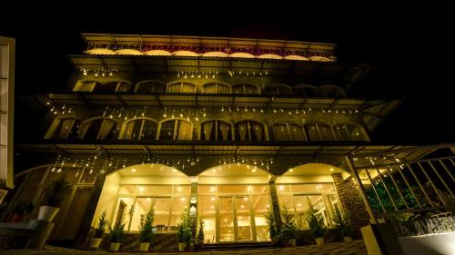 Nullatanni Hotel | Carmel Top Munnar