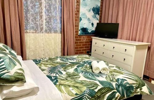 Carnegie Hotel | Carnegie Motor Lodge