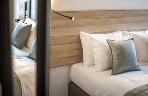 Serres-Castet Hotel | Carré Pau Airport Hôtel
