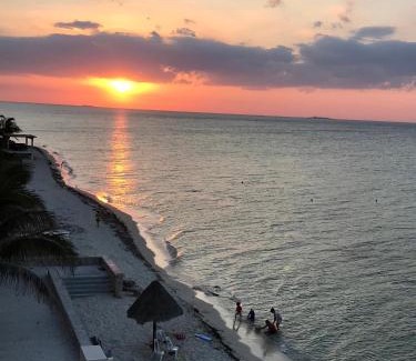 Chicxulub Puerto Apartment | Carretera progreso a huaymitum, entrada Royal beach ll , km 12.2 Apartamento 2-4