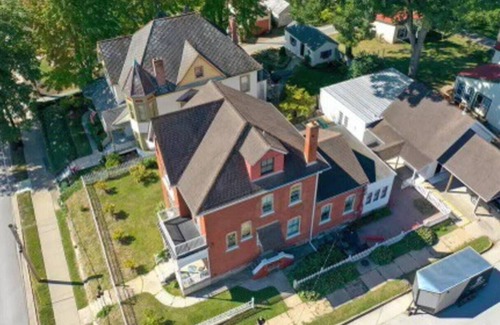 Hermann House | Carriage House at the Mansion on Market Street