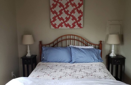 Etlan House | Carriage House.cozy cottage located at our winery at the base of Old Rag Mtn.