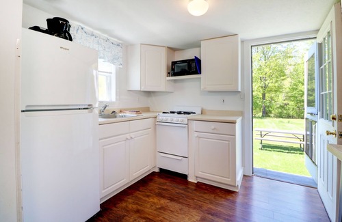 Wells Hotel | Carriage House Motel Cottages & Suites