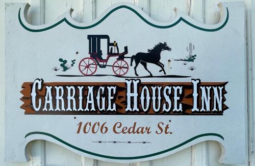 Pipe Creek Hotel | Carriage Inn Bandera Suite 2