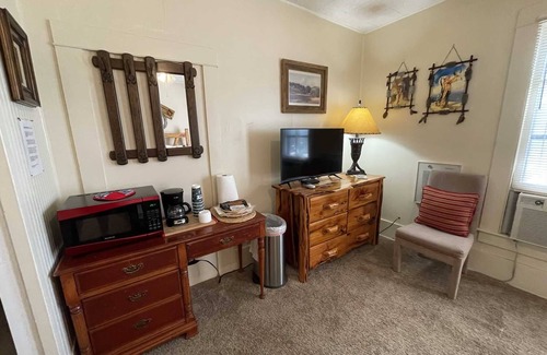 Bandera House | Carriage Inn - Cowboy Capital of the World