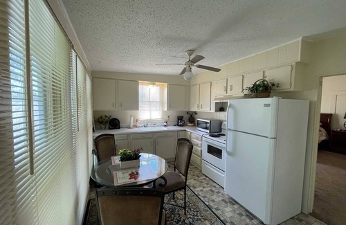 Bandera House | Carriage Inn - Cowboy Capital of the World