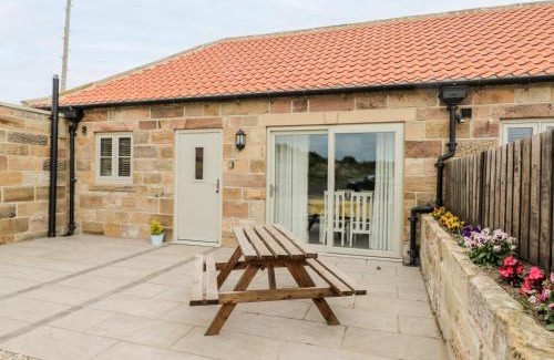 Ruswarp House | Cartwheel Cottage at Broadings Farm