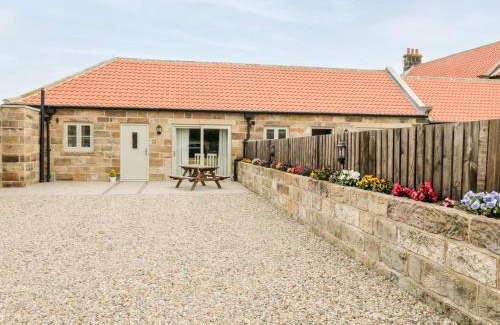 Ruswarp House | Cartwheel Cottage at Broadings Farm