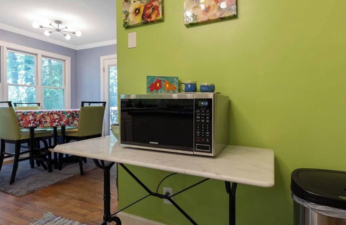 Cary House | Cary 3bdrm 2.5 bath garden home close to SAS, RDU & RTP