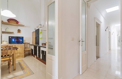 Taviano House | Cas'Etta - detached house with garden, 4 bedrooms and 2 bathrooms, sleeps 9.
