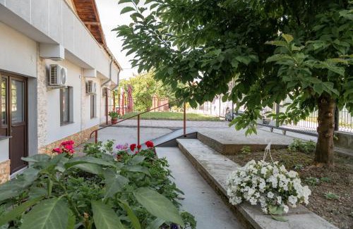 Curtea De Arges House | Casa Șapte din Șapte