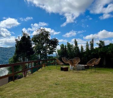 Teresopolis House | Casa 04 Monte Boa Vista - Conforto com Piscina Privativa, Sauna e Lareira