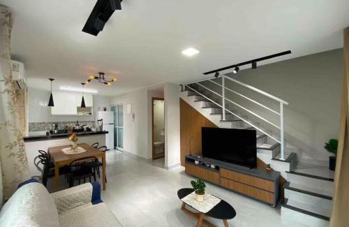 Itaipuacu Apartment | Casa 2 suites, ampla área externa, 300m praia