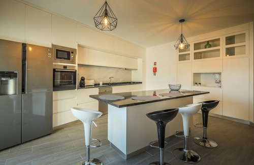 Peso da Regua House | Casa 4 caminhos
