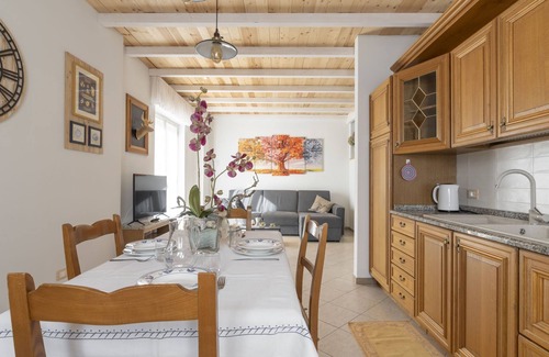 Erli Apartment | Casa 51 by Interhome