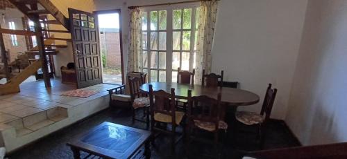 Las Colinas de Peralta Ramos House | CASA A 6 CUADRAS PLAYA PUNTA MOGOTES, P/6 PERS.