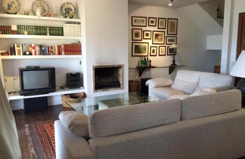 Guils de Cerdanya Apartment | Casa adosada de estilo rústico en Guils