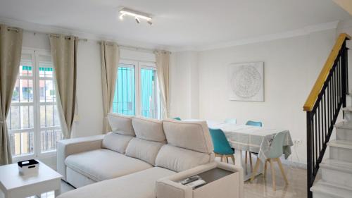 Benajarafe House | Casa Adosada Paraíso Benajarafe Costa