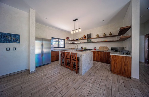 Todos Santos House | Casa Alas. New, Modern, Private Pool, and a Walk to the Beach!