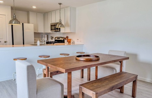 Wetmore House | Casa Aleman · Relax in Style Near Downtown, rivers & Gruene.