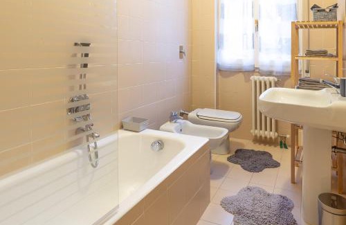 Lierna Apartment | Casa Alice (between lake and mountain)